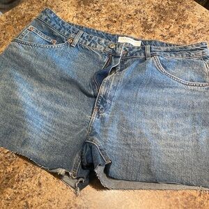 Top shop cutoff shorts